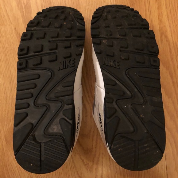 Nike Air Max 90’s with Swarovski Crystals Swoosh - Picture 9 of 9